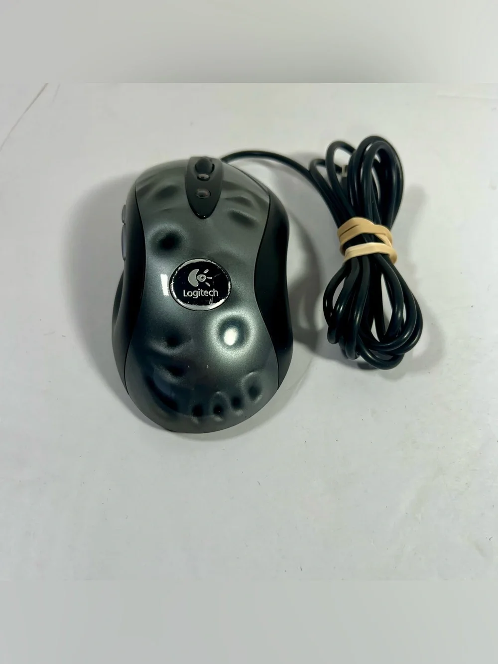 Logitech MX518 Wired Optical Gaming Mouse M/N M-BS81A P/N Thumb Button 16000 DPI